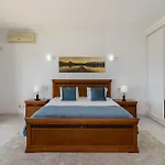 Sitambo- Pool & Sea View *
