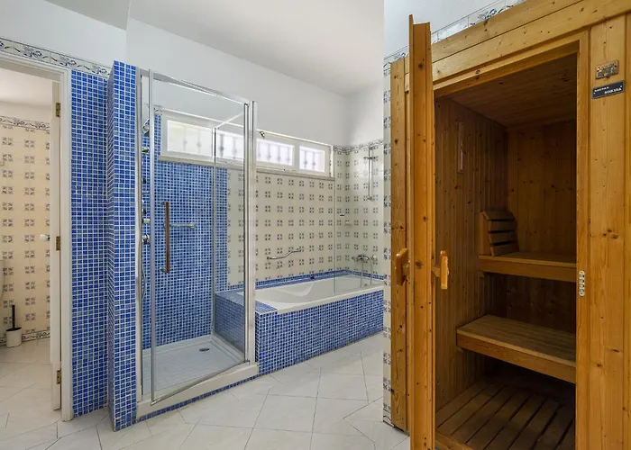 Sitambo- Pool & Sea View Вілла *