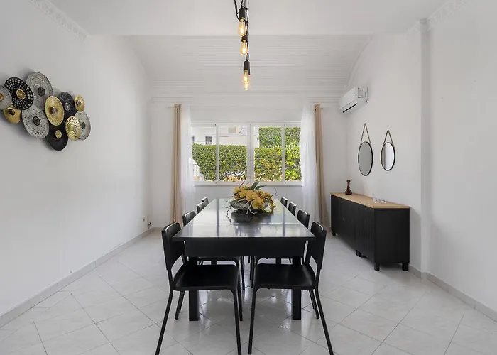 Sitambo- Pool & Sea View Вілла Албуфейра