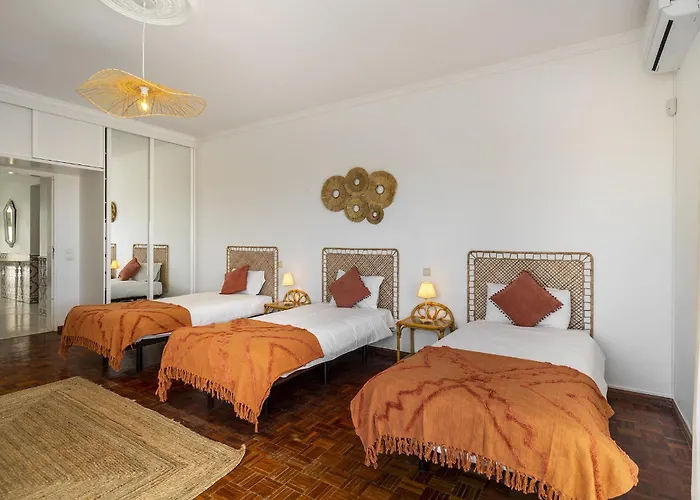 Sitambo- Pool & Sea View