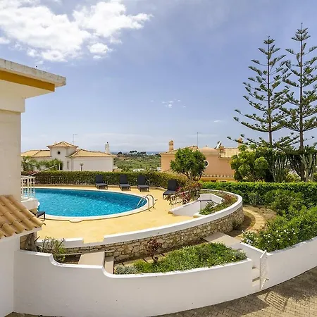 Villa Sitambo- Pool & Sea View Albufeira