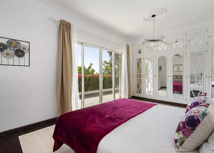 Sitambo- Pool & Sea View アルブフェイラ